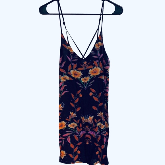 URBAN OUTFITTER ECOTE  FLORAL SUMMER SPAGHETTI STRAP DRESS SUMMER PAISLEY DRESS - Picture 7 of 10